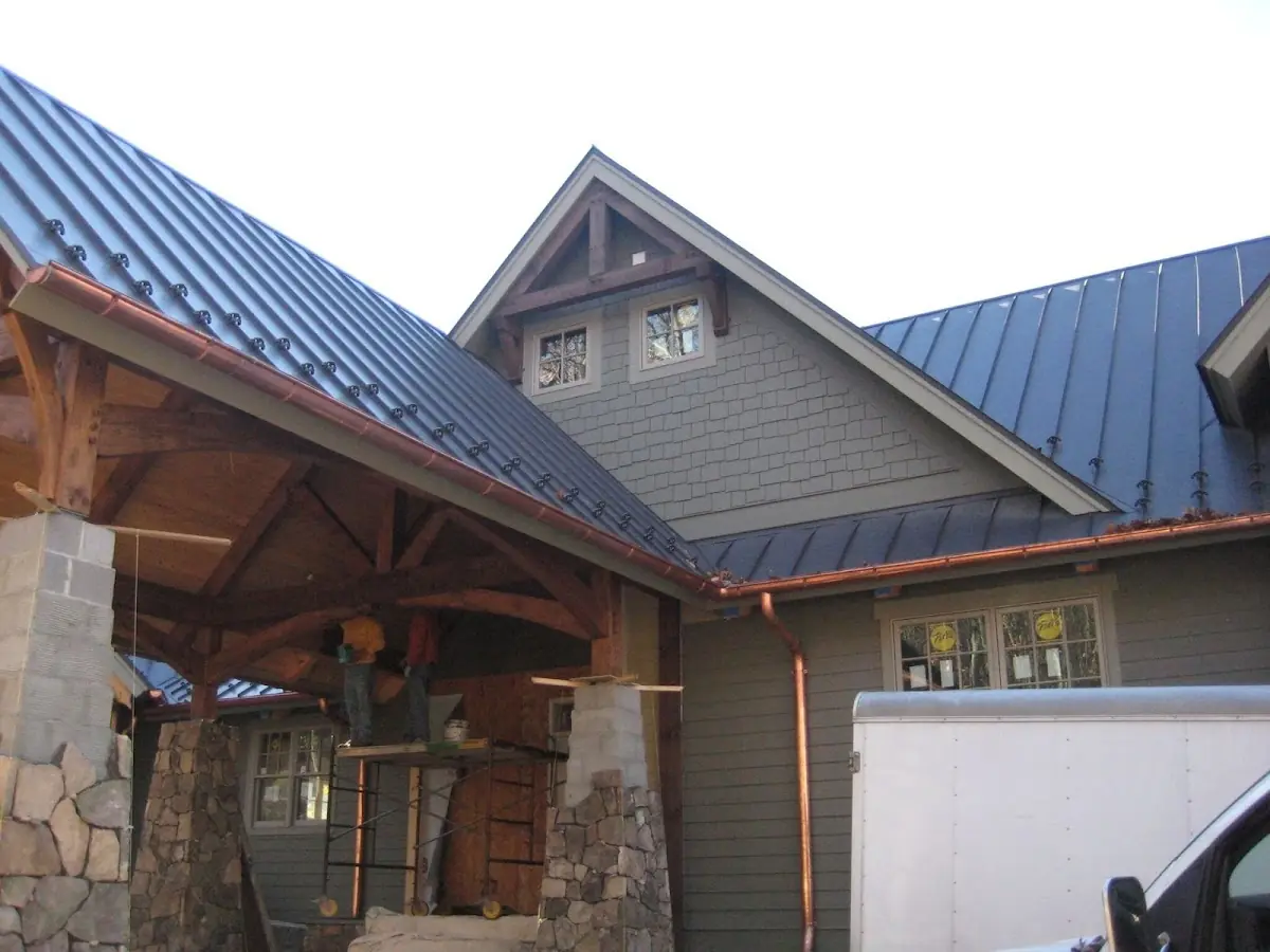 Craftsman Roofing team delivering quality roofing work in Century South
